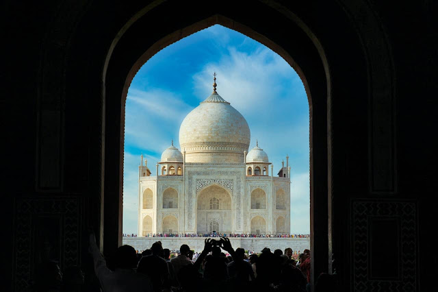 What is Taj Mahal & the history of Taj Mahal?