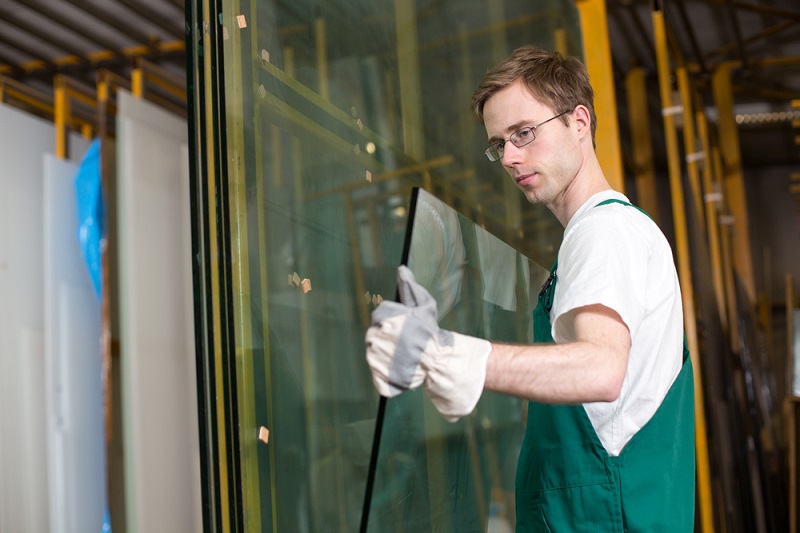 Top Tips for Choosing Glass repair service