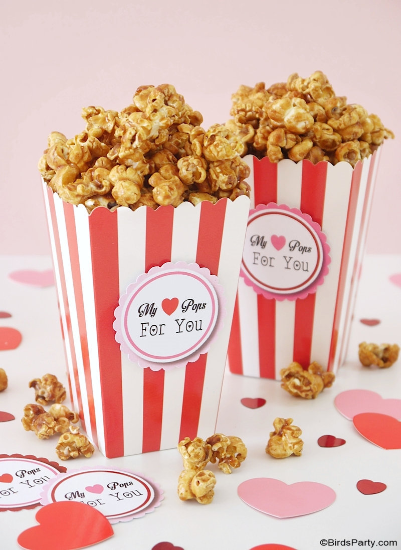 Salted Caramel Popcorn Recipe - quick, easy, cheap recipe for a Oscars movie night, popcorn bar, Super Bowl appetizer or party favor edible gift idea! by BirdsParty.com @BirdsParty #popcorn #caramelcorn #caramelpopcorn #saltedcaramel #saltedpopcorn #saltedcaramelpopcorn #popcornbar #movienight #oscars #superbowl #valentinesday #snacks #partyfavors #partyideas #ediblegifts #recipe #popcornprintables