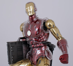 IRON MAN THE ORIGINS COLLECTION HOT TOYS
