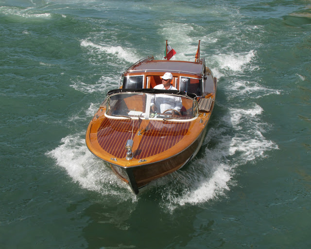 Riva Aquarama speedboat, Canal Grande, Grand Canal, Venice