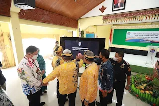 Penandatangan Maklumat Pelayanan pada MPP dan Launching Aplikasi SIMPELKAN