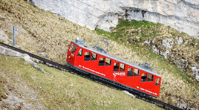 Железная дорога на горе Пилатус в Швейцарии
