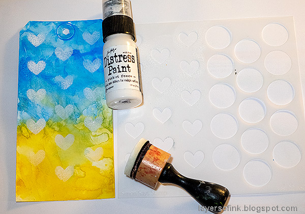 Layers of ink - Peace Mixed Media Tag Tutorial by Anna-Karin Evaldsson.