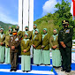 HUT Ke-76 TNI, Kodim 1614/Dompu Ziarah Makam Pahlawan