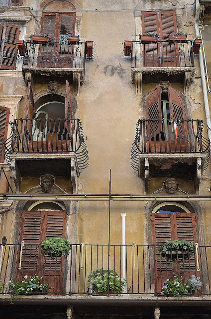 Balcones simétricos