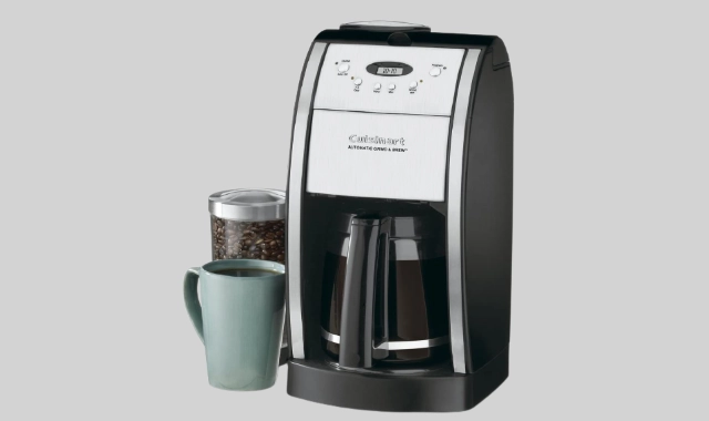ماكينة قهوة مع طاحونة