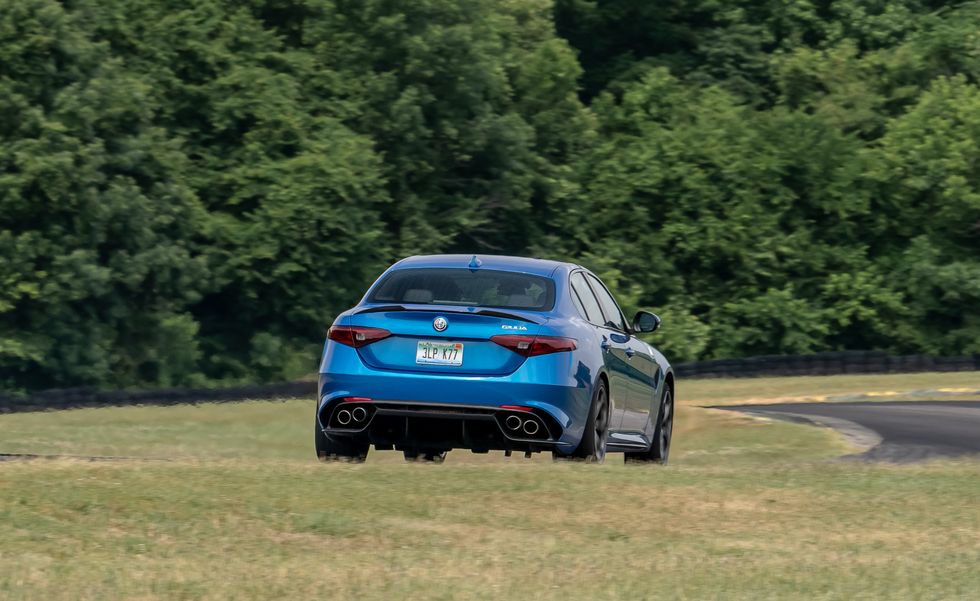 2022 Alfa Romeo Giulia Quadrifoglio