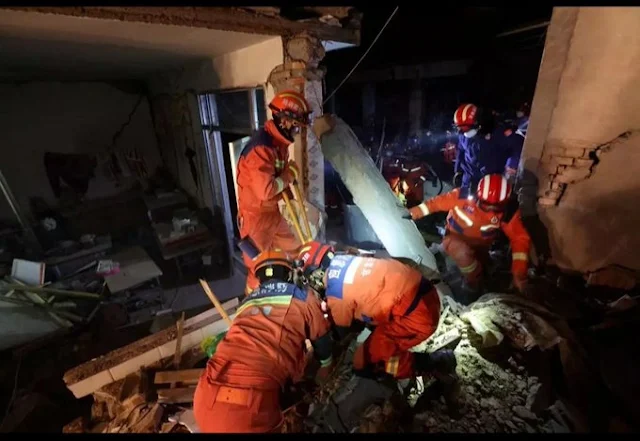 In China After Massive Earthquake, Over 111 People Dead ( Northern Shaanxi Province )