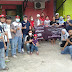 Komunitas Silver Car Berbagi Paket Sembako di Jakarta Barat