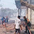 Babinsa Koramil Tambakromo Bantu Pemadaman Kebakaran Rumah
