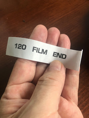 papiertje met de tekst '120 film end'