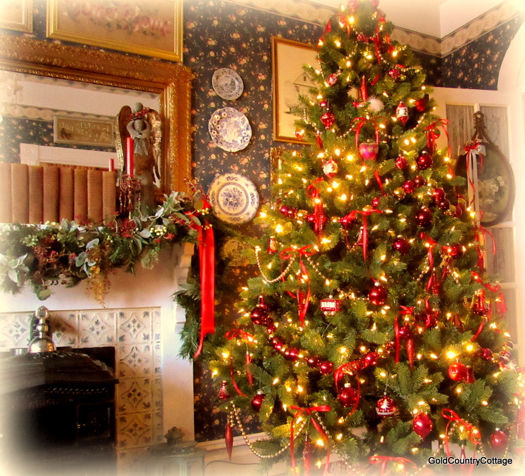 GoldCountryCottage: THE COLOR OF CHRISTMAS...