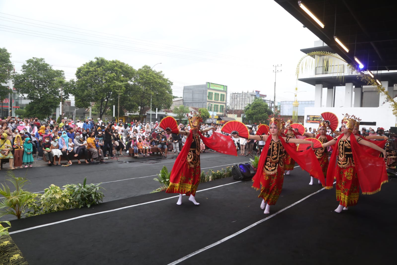 bfest,banyuwangi kab,kabar banyuwangi,banyuwangi festival,tari banyuwangi,tari gandrung,pasar wisata terpadu,kasus covid di Banyuwangi,