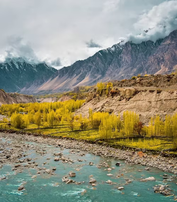 The beautiful Hunza Valley - a place to visit in Pakistan.