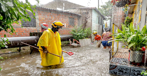 El Salvador: Protección Civil atiende inundaciones y otras emergencias provocadas por aguaceros