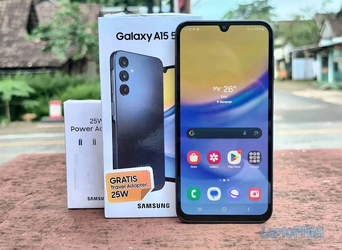 Harga Cuma Selisih Tipis, Pilih Mana Oppo A79 5G vs Samsung Galaxy A15 5G?