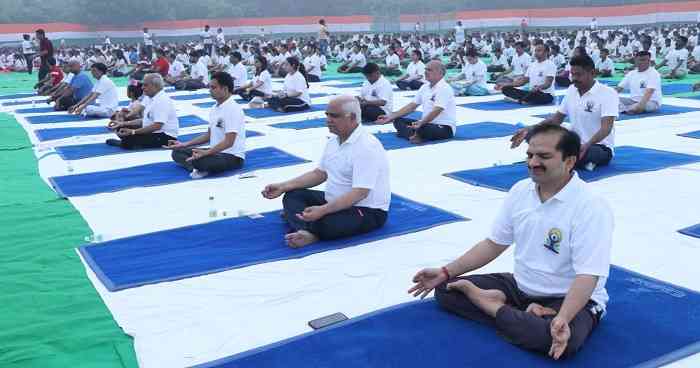 yoga-in-faridabad-on-8th-international-yoga-day