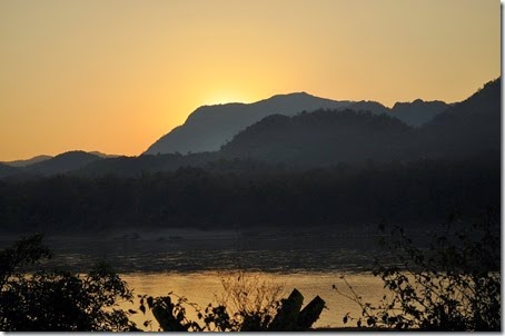 Laos Luang Prabang Elephant camp sunset 140201_0291
