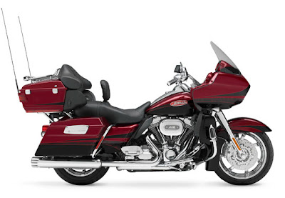 MOTORCYCLE HARLEY DAVIDSON FLTRUSE CVO ROAD GLIDE ULTRA 2011