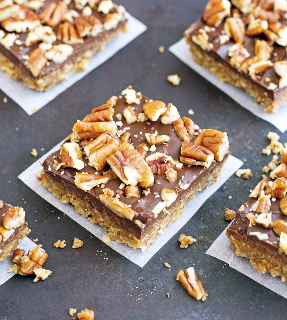 (Paleo & Vegan) Chocolate Pecan Bars