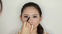 Asian Hooded Eyelids Makeup -  Next, contour under cheek, jawline, temple of the face & side of nose with bronzing powder.