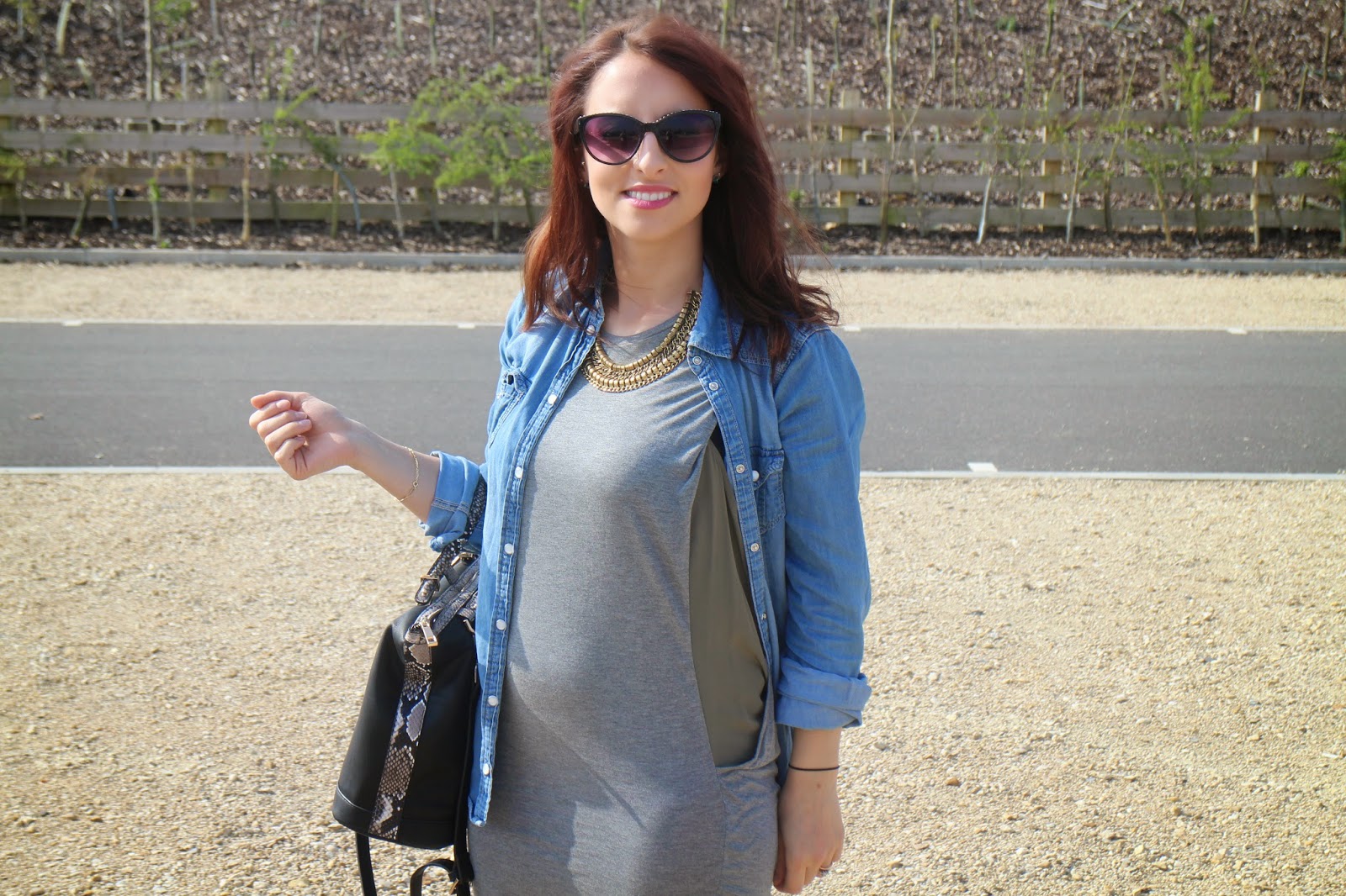 Maternity wear, Maternity street style, street style, fashion, all saints, fbloggers, casual ootd, outfit inspiration, topshop, what to wear when pregnant, fashion style