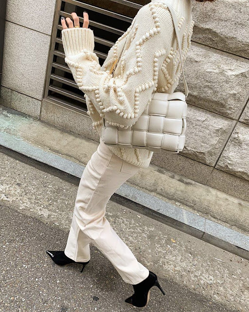 padded cassette bag bottega veneta outfit padded cassette bag street style padded cassette bag how to wear padded cassette bag  moda e design ispirazione moda e design fashion and design mariafelicia magno fashion blogger colorblock by felym blogger italiane