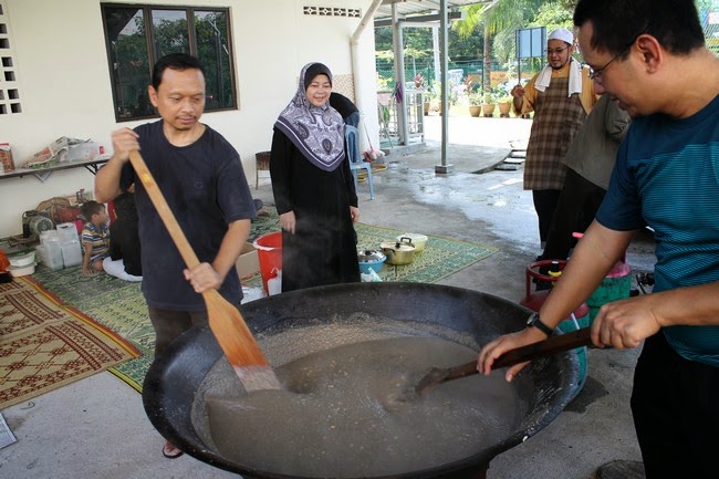 Asyura Kelantan Yang Sentiasa Di Hati - Azie Kitchen