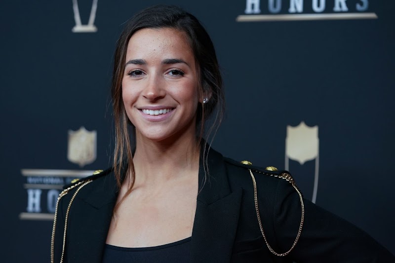 Aly Raisman Clicks At  National Football League (NFL) Honors in Atlanta