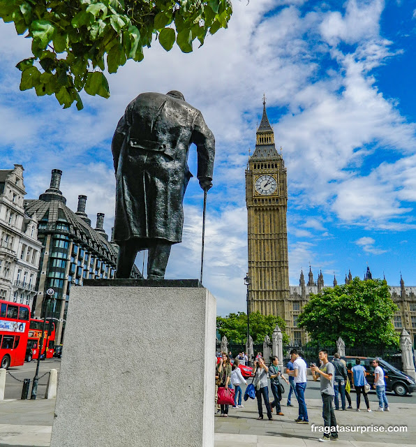 Estátua de Winston Churchil em Londres