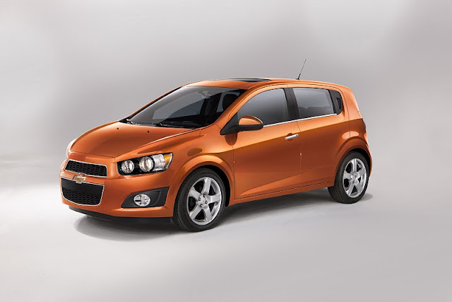 2012 chevrolet sonic hatchback front side view 2012 Chevrolet Sonic Hatchback