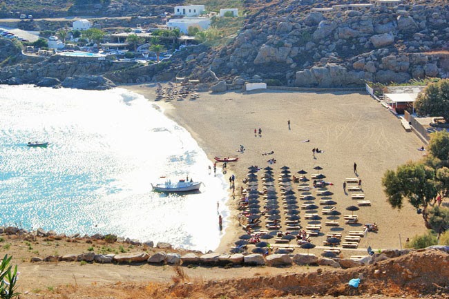 Super Paradise beach, most popular Mykonos beach