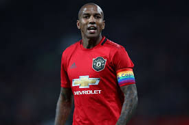 ASHLEY YOUNG BERENCANA UNTUK GABUNG INTER MILAN