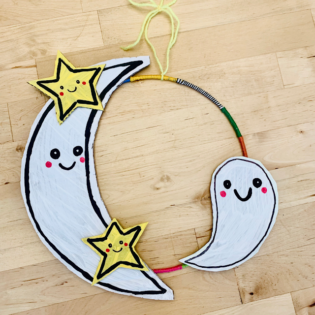 super cute DIY moon and ghost halloween wreath kids cardboard craft