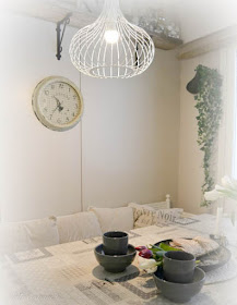 tulppaanit amaryllis maalaisromanttinen keittiö sisustus