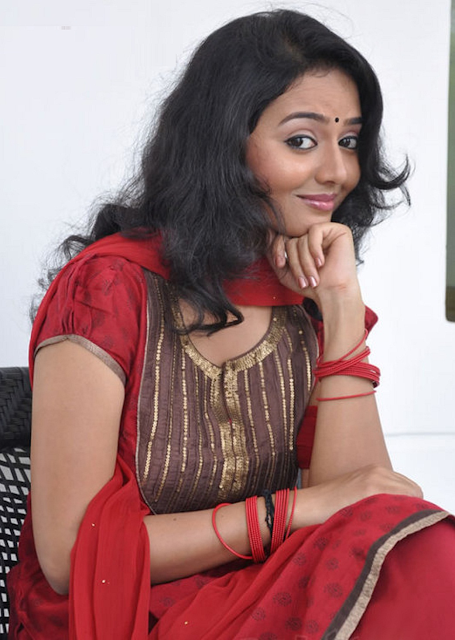 South Indian Actress Dhiyana Hd Wallpaper