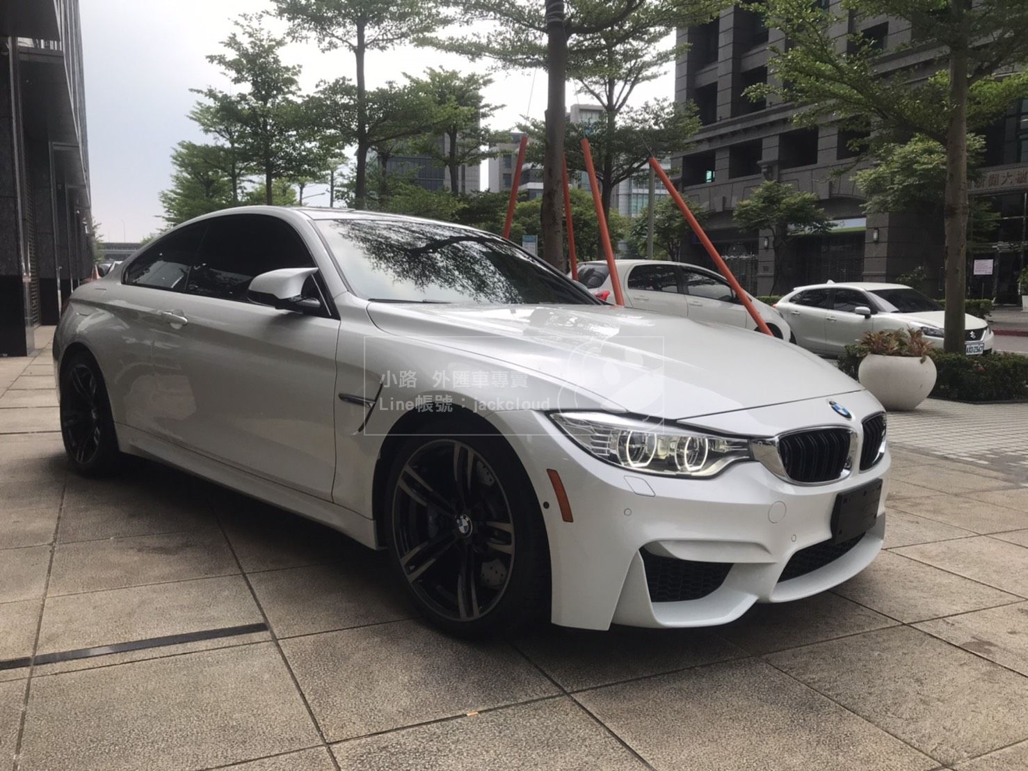 小路的外匯車專賣 Bmw寶馬 Benz 賓士 新古車 旅行車 休旅車 售 Bmw M4 雙門m Power跑車正16年只跑2 4萬