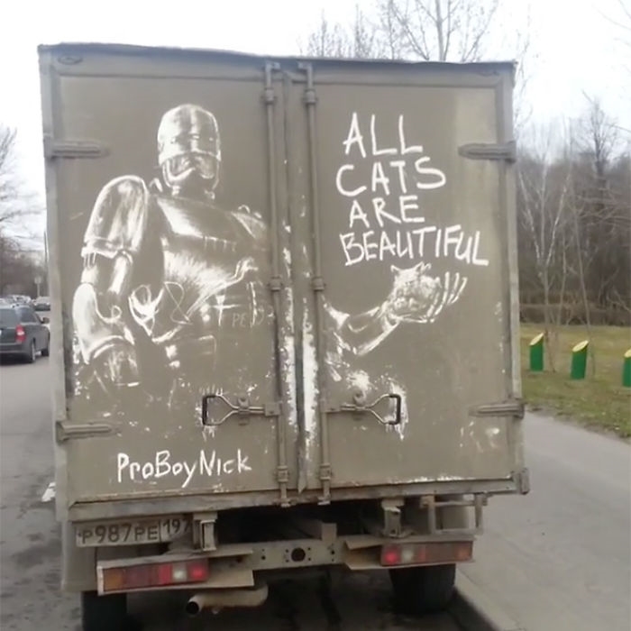 Artist turns dirty cars and trucks into amazing works of art in Moscow