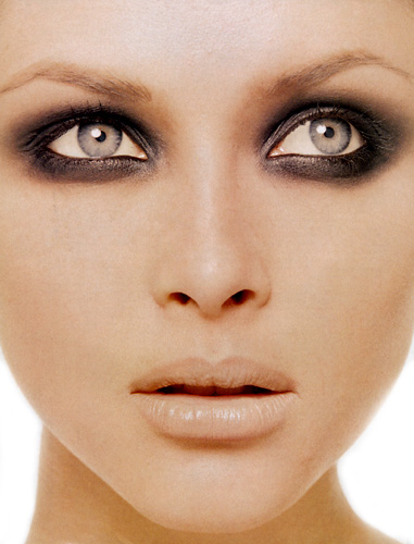 Smoky Eyes Look