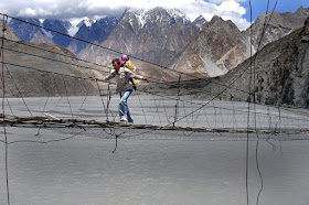 Jembatan Gantung Hussaini - Pakistan