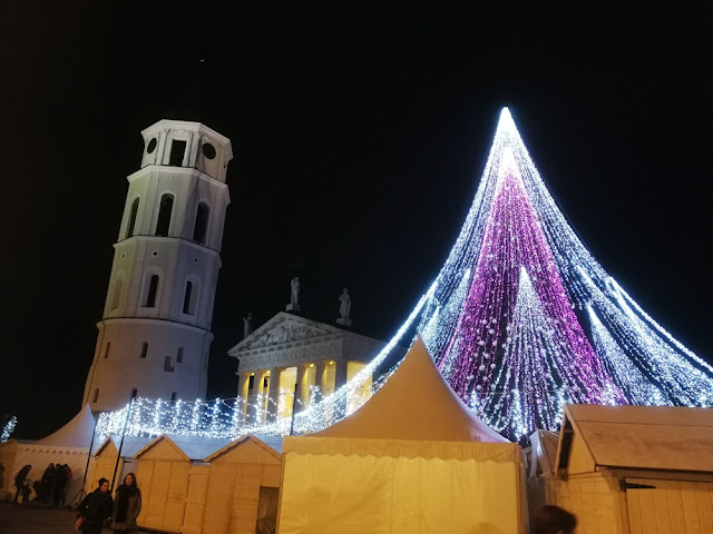 Vilnius - Weihnachtsmarkt an der Kathedrale