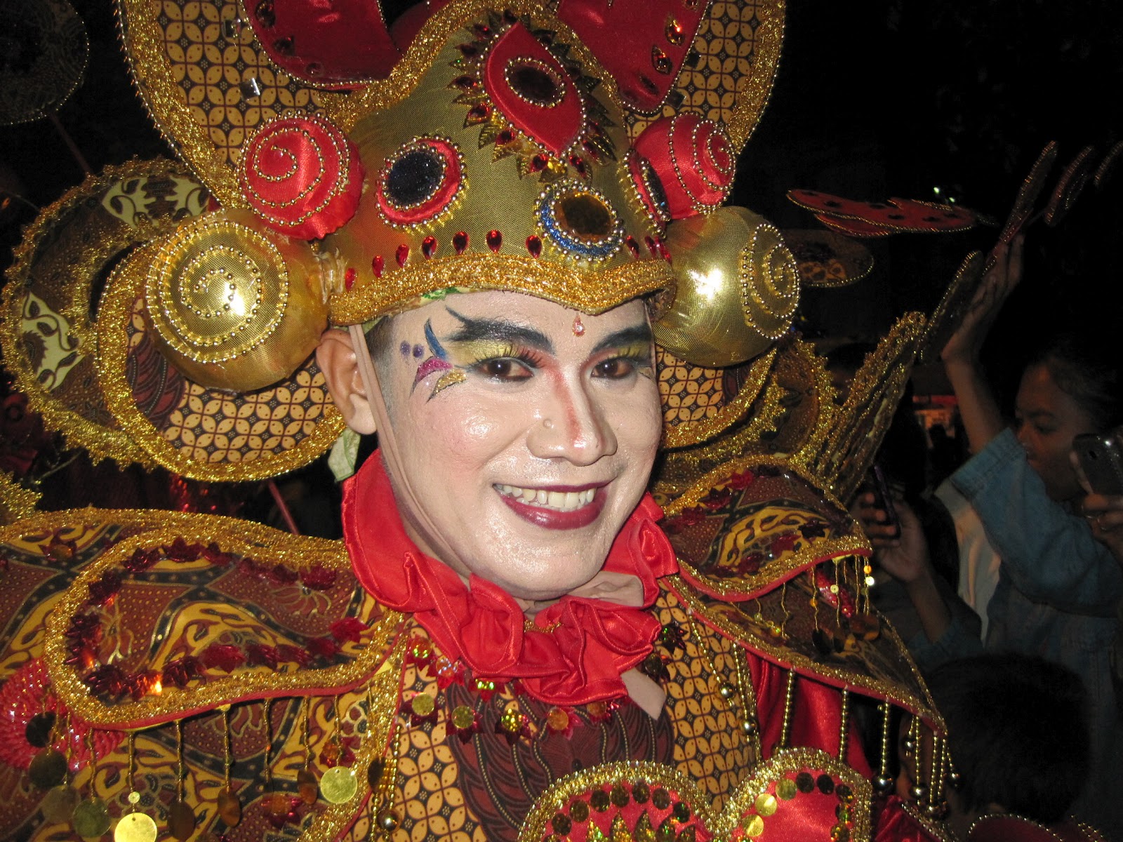 Solo Batik Carnival 2012 Berlangsung Meriah  HariSaryono.Com