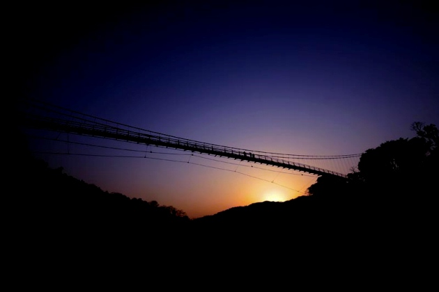 Jembatan Gantung Paling mengerikan di Dunia