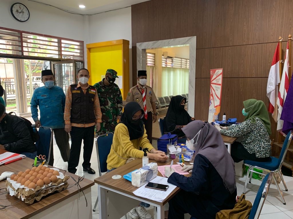 Kwarran Pekanbaru Kota melaksanakan Donor Darah pada Hari Pramuka ke-60