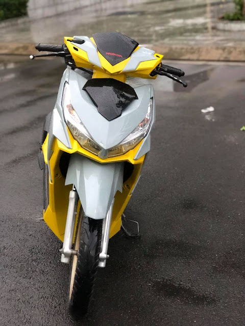 Sơn nhựa nhám xe Honda Vario vàng tươi cực đẹp