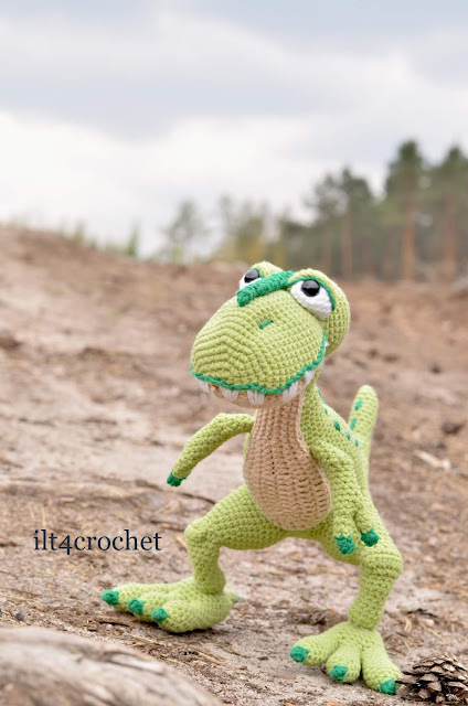 szydełko amigurumi dinozaur