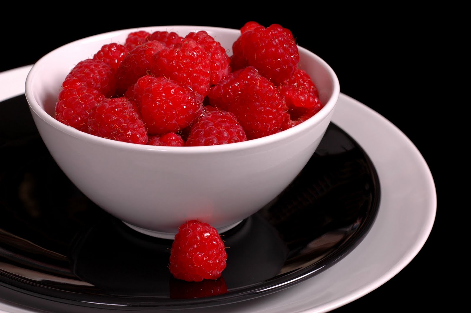 Salt-Rain Tidings: A Bowl of Raspberries