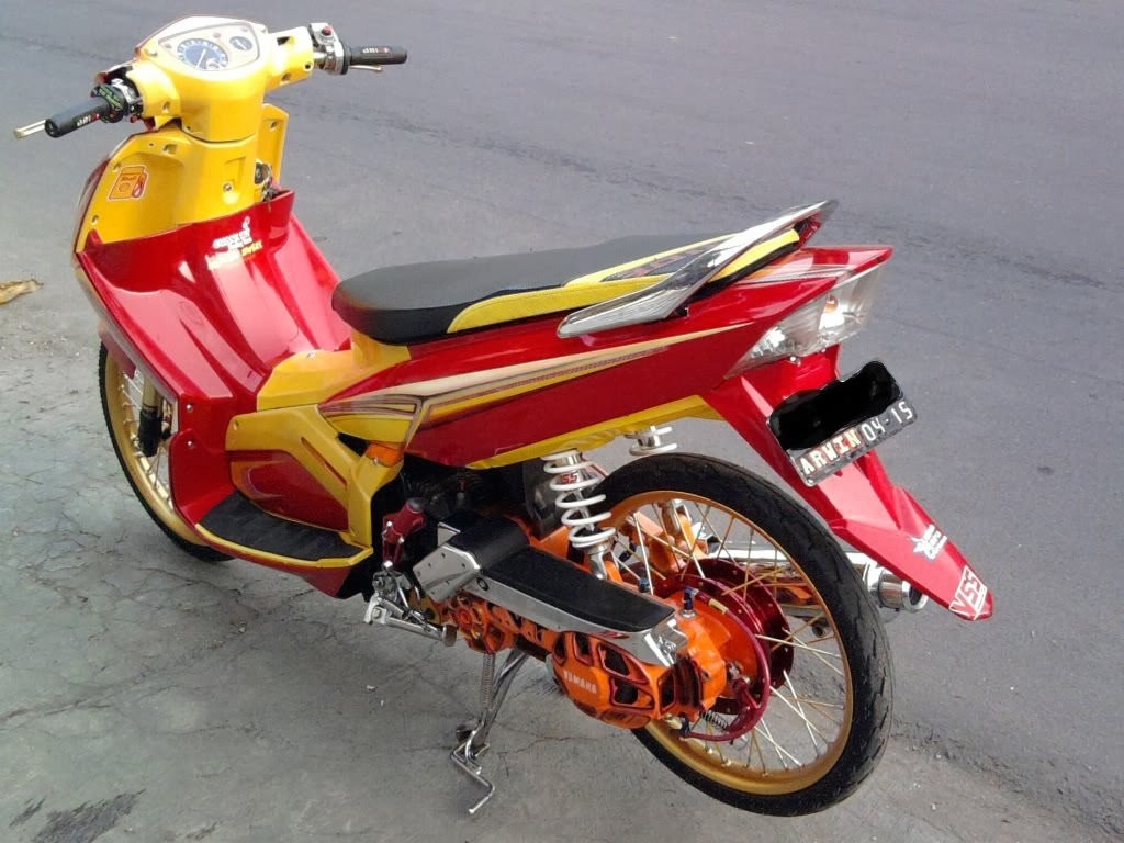 Galeri 6 Modifikasi Motor Nouvo Z Terkini