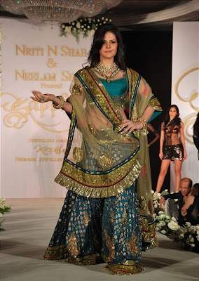 Zarine Khan walks the ramp for Neelam and Nriti Shah